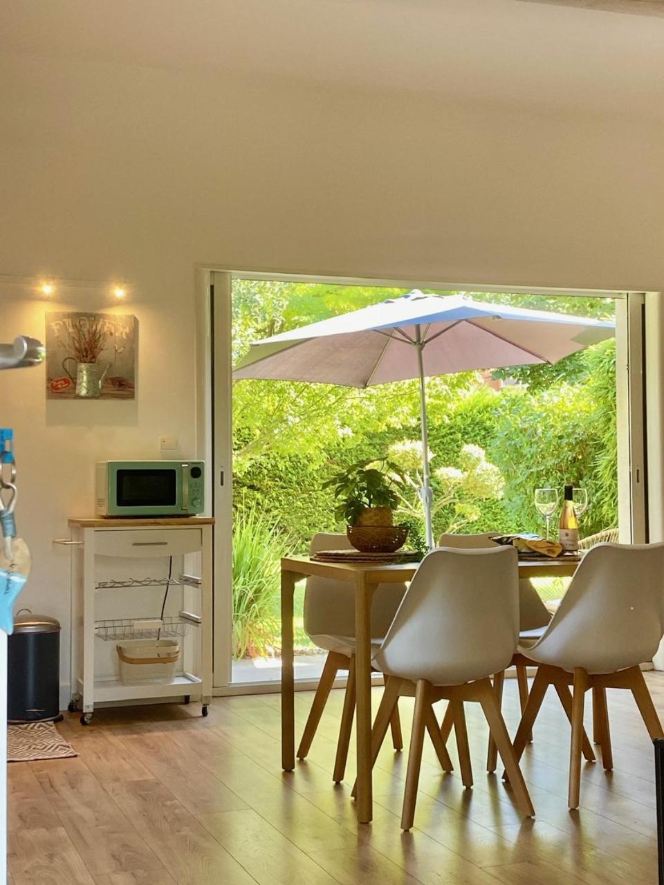 Appartement Neuf Et Au Calme Proche Avignon Althen-des-Paluds Exterior foto